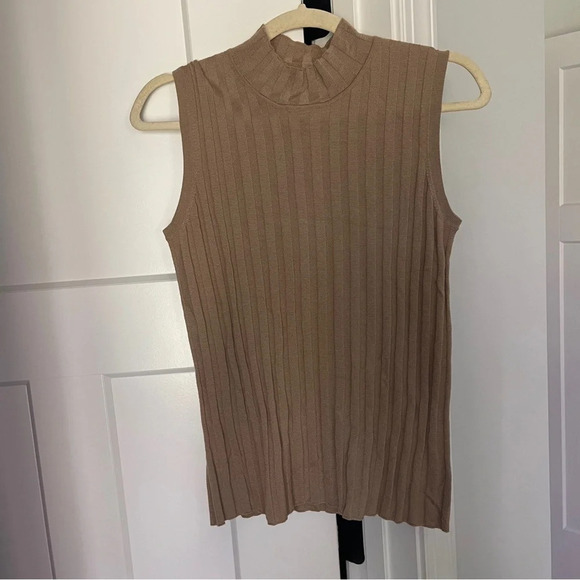 NWT St. John Camel Tan Shell Turtleneck Ribbed Top - Picture 1 of 5